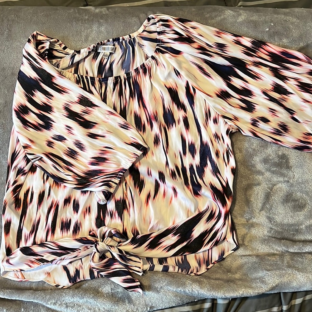 Jennifer Lopez blouse